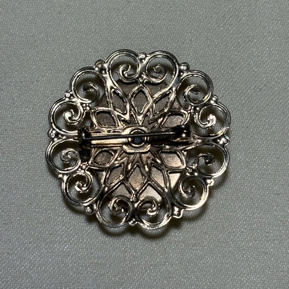 Vintage Gold Colored Cameo Filigree Brooch